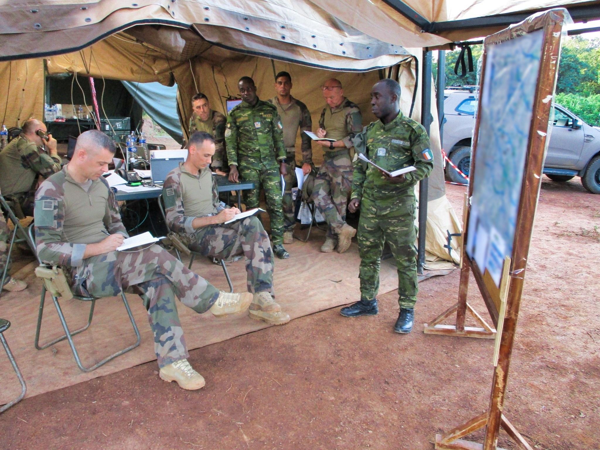 Exercice Militaire Conjoint Entre Arm Es Ivoirienne Et Fran Aise