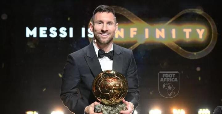 Ballon Dor Lionel Messi Couronn Pour La Huiti Me Fois Et Un Peu Plus