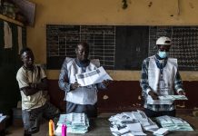 Opposition Guinéenne: Présidentielle Boycottée Massivement Opposition Guinéenne: Présidentielle Boycottée Massivement