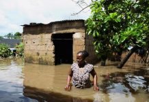 Inondations au Mozambique: Villages Submergés et Milliers Déplacés Inondations au Mozambique: Villages Submergés et Milliers Déplacés