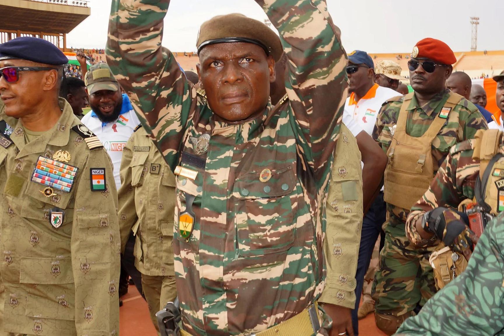 Niger: Appel À se Préparer À la Guerre Contre la France Niger: Appel À se Préparer À la Guerre Contre la France