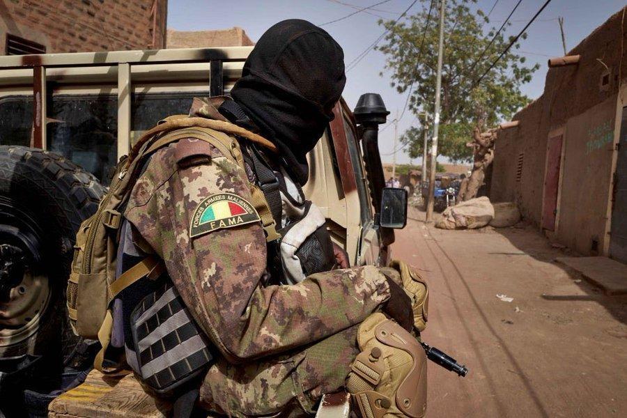 Mali Offre 3,5 Millions pour un Chef D’Al-Qaïda Mali Offre 3,5 Millions pour un Chef D’Al-Qaïda