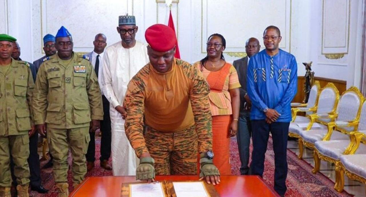 Burkina Faso Adopte une Loi Controversée sur la Religion Burkina Faso Adopte une Loi Controversée sur la Religion
