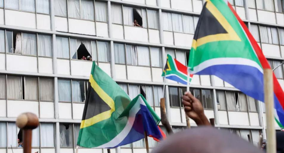 Afrique du Sud: un Mouvement Lance des Manifestations Hebdomadaires Afrique du Sud: un Mouvement Lance des Manifestations Hebdomadaires