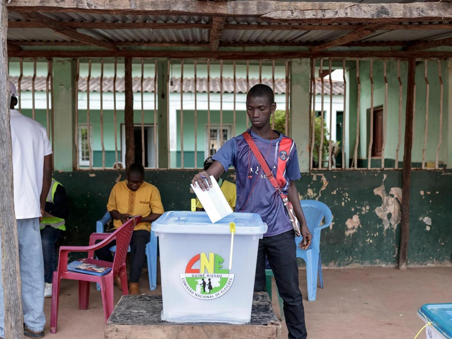 انتخابات غينيا بيساو: إمبالو يسعى لولاية ثانية انتخابات غينيا بيساو: إمبالو يسعى لولاية ثانية