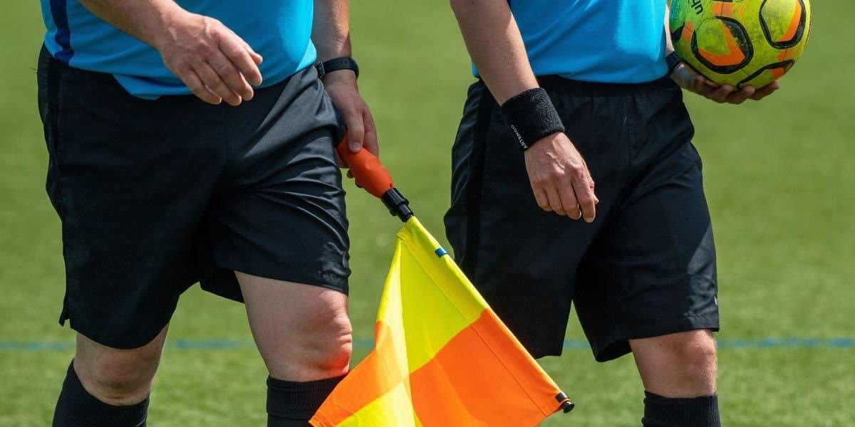 فيفا تعلن عن استخدام الذكاء الاصطناعي في التحكيم فيفا تعلن عن استخدام الذكاء الاصطناعي في التحكيم