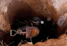 اعتقال عشرات الصينيين بتهمة التعدين غير القانوني في غانا اعتقال عشرات الصينيين بتهمة التعدين غير القانوني في غانا