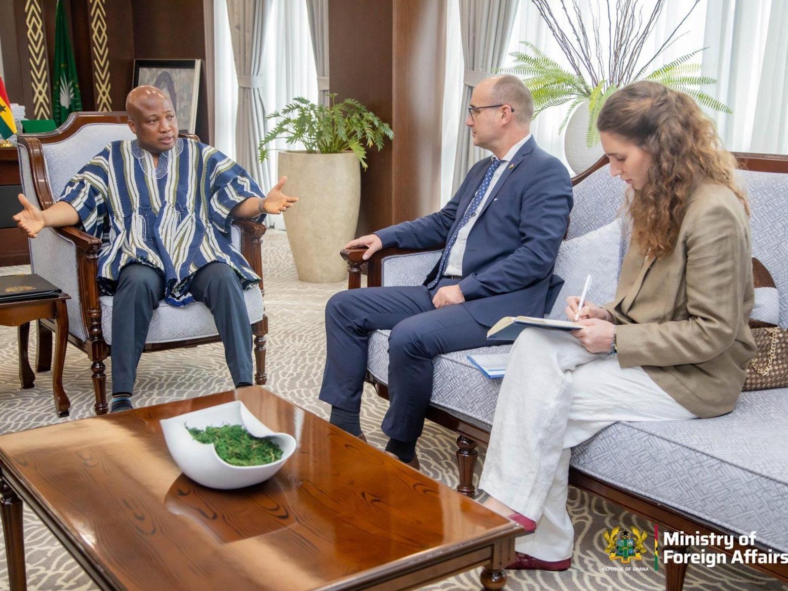 غانا تسعى دبلوماسيا للإفراج عن مواطنها المحتجز في أوكرانيا غانا تسعى دبلوماسيا للإفراج عن مواطنها المحتجز في أوكرانيا