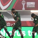 لاعبو نيجيريا يهددون بعدم السفر لمواجهة الجزائر لاعبو نيجيريا يهددون بعدم السفر لمواجهة الجزائر