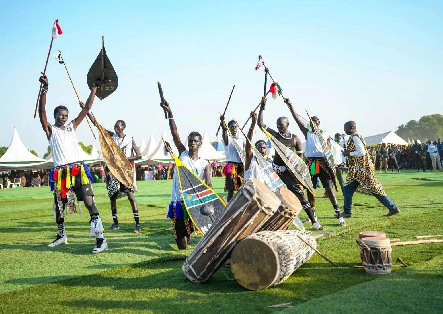 هل ينجح مهرجان المنداري ببناء جسر للسلام في جنوب السودان؟ هل ينجح مهرجان المنداري ببناء جسر للسلام في جنوب السودان؟