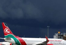 اتحاد عمال الطيران في كينيا يلوّح بإضراب قد يشل مطار نيروبي اتحاد عمال الطيران في كينيا يلوّح بإضراب قد يشل مطار نيروبي