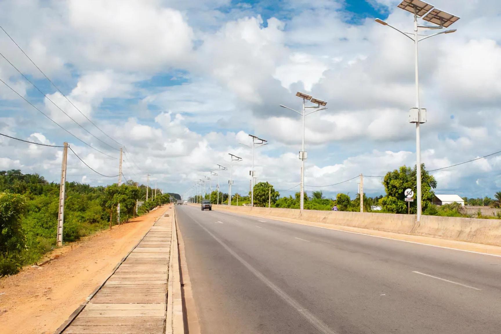 لوموند: أفريقيا تتجه نحو الخليج بحثا عن التمويل لوموند: أفريقيا تتجه نحو الخليج بحثا عن التمويل