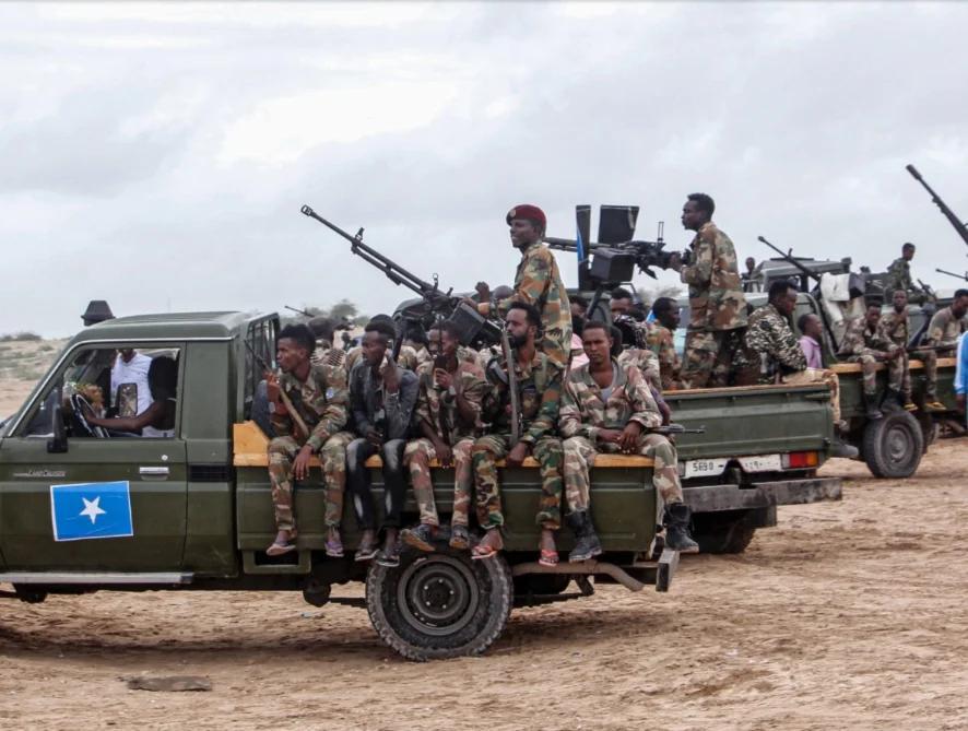 الجيش الصومالي يقتل 4 من حركة الشباب في كمين الجيش الصومالي يقتل 4 من حركة الشباب في كمين