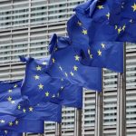 الاتحاد الأوروبي يمدد حظر السلاح على زيمبابوي الاتحاد الأوروبي يمدد حظر السلاح على زيمبابوي