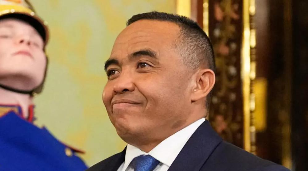 زيارة الرئيس الملغاشي راندريانيرينا إلى فرنسا زيارة الرئيس الملغاشي راندريانيرينا إلى فرنسا