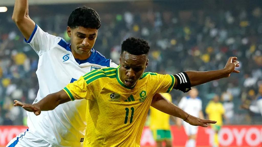تأجيل مغادرة منتخب جنوب إفريقيا لكأس العالم بسبب مشكلة التأشيرات تأجيل مغادرة منتخب جنوب إفريقيا لكأس العالم بسبب مشكلة التأشيرات