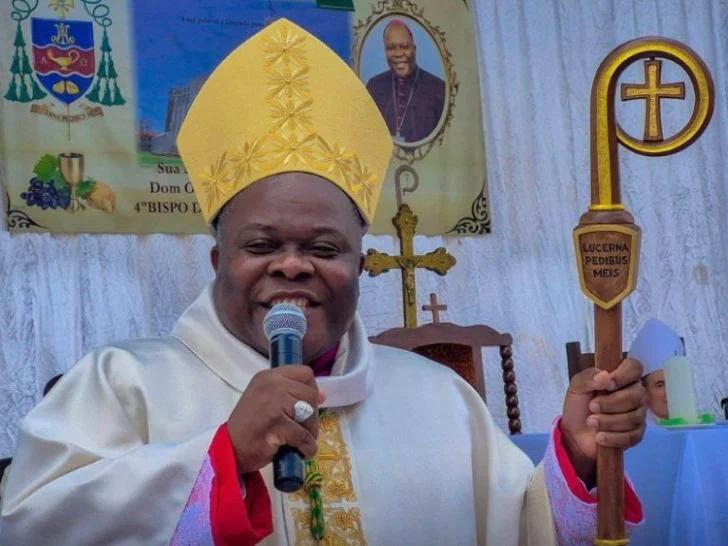 مقتل أسقف موزمبيق إثر إطلاق نار في منزله مقتل أسقف موزمبيق إثر إطلاق نار في منزله