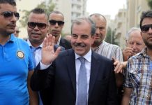 منذر الزنايدي.. هل يتحول إلى بديل لقيس سعيّد في تونس؟ منذر الزنايدي.. هل يتحول إلى بديل لقيس سعيّد في تونس؟