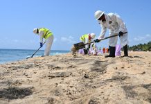 Oil Spill Closes Beaches Near Abidjan, Raises Environmental Oil Spill Closes Beaches Near Abidjan, Raises Environmental