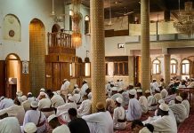 War-Damaged Mosque Provides Shelter in Sudanese Capital War-Damaged Mosque Provides Shelter in Sudanese Capital