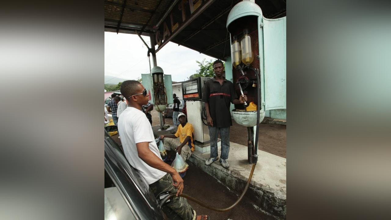 One Killed in Comoros Fuel Price Clashes One Killed in Comoros Fuel Price Clashes