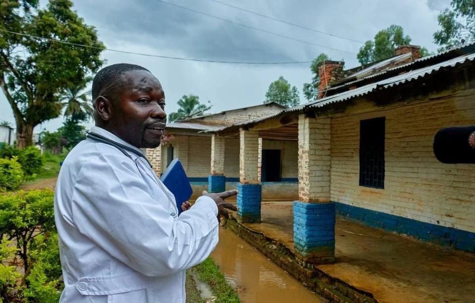 Congo Reopens Bunia Airport for Aid Congo Reopens Bunia Airport for Aid
