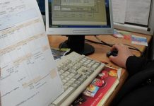 فواتير الكهرباء والغاز لثلاثي “كورونا” تثير غضب الجزائريين