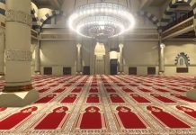 العودة إلى المساجد السبت المقبل والجمعة مؤجلة الى حين