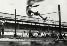 الوافي وعكاشة وآخرون.. رياضيون رفعوا اسم الجزائر عاليا في عزّ الاستعمار الوافي وعكاشة وآخرون.. رياضيون رفعوا اسم الجزائر عاليا في عزّ الاستعمار