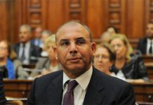 بالمبالغ.. هذه مساهمات الأثرياء في “حملة” بوتفليقة بالمبالغ.. هذه مساهمات الأثرياء في “حملة” بوتفليقة