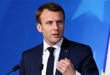 ماكرون يتلقى المزيد من انتقادات السياسيين الجزائريين ماكرون يتلقى المزيد من انتقادات السياسيين الجزائريين