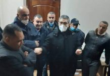 والي وهران يأمر بالتكفل بالعائلات المتضررة من انهيار العمارة والي وهران يأمر بالتكفل بالعائلات المتضررة من انهيار العمارة