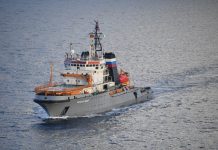 بالصور.. سفن روسية ترسو بميناء الجزائر بالصور.. سفن روسية ترسو بميناء الجزائر