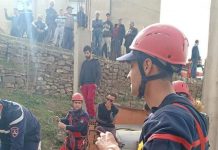 البويرة: سقوط سيارة في بئر بعمق 17 متر البويرة: سقوط سيارة في بئر بعمق 17 متر