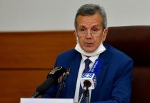 بن بوزيد يدعو مسؤولي القطاع إلى انهاء البيروقراطية بن بوزيد يدعو مسؤولي القطاع إلى انهاء البيروقراطية