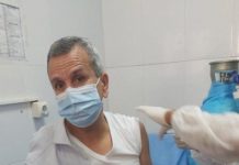 بن بوزيد يتلقى الجرعة الأولى من لقاح كورونا بن بوزيد يتلقى الجرعة الأولى من لقاح كورونا