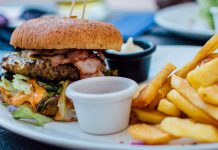 دراسة تؤكد خطورة الطعام المقلي على القلب دراسة تؤكد خطورة الطعام المقلي على القلب