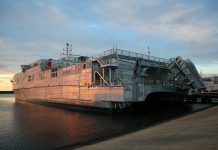 سفينة نقل أمريكية ترسو في الجزائر سفينة نقل أمريكية ترسو في الجزائر