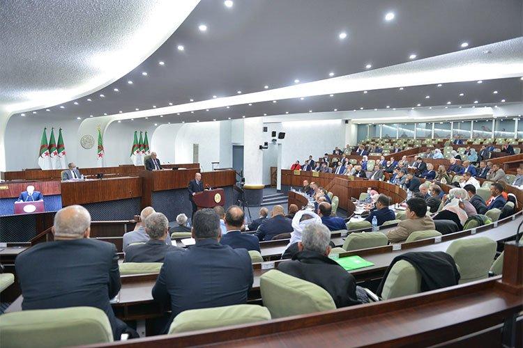 تأجيل رفع الدعم عن الأغنياء! تأجيل رفع الدعم عن الأغنياء!