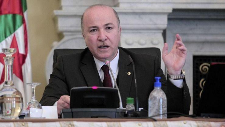 الحكومة تعقد أول اجتماع خارج العاصمة الحكومة تعقد أول اجتماع خارج العاصمة