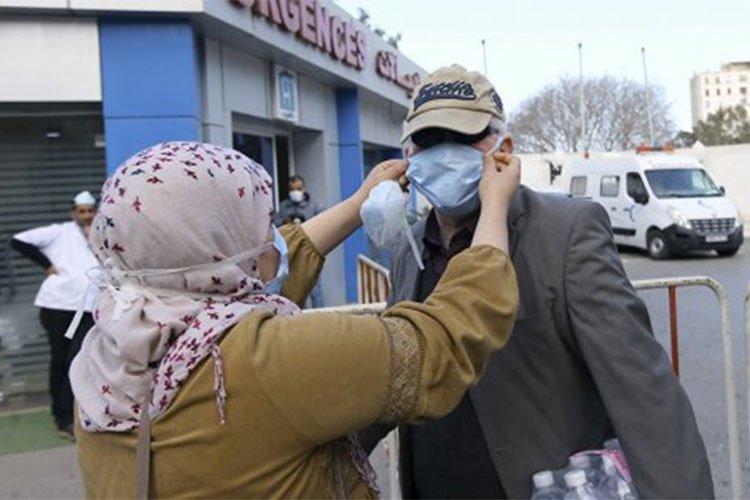 أوميكرون يمثل ثلث عدد المصابين بكورونا في الجزائر أوميكرون يمثل ثلث عدد المصابين بكورونا في الجزائر