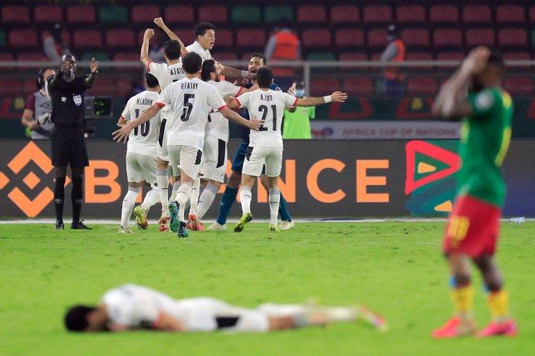 الفراعنة يروضون “الأسود غير المروضة” ويقدمون خدمة لـ”الخضر” الفراعنة يروضون “الأسود غير المروضة” ويقدمون خدمة لـ”الخضر”