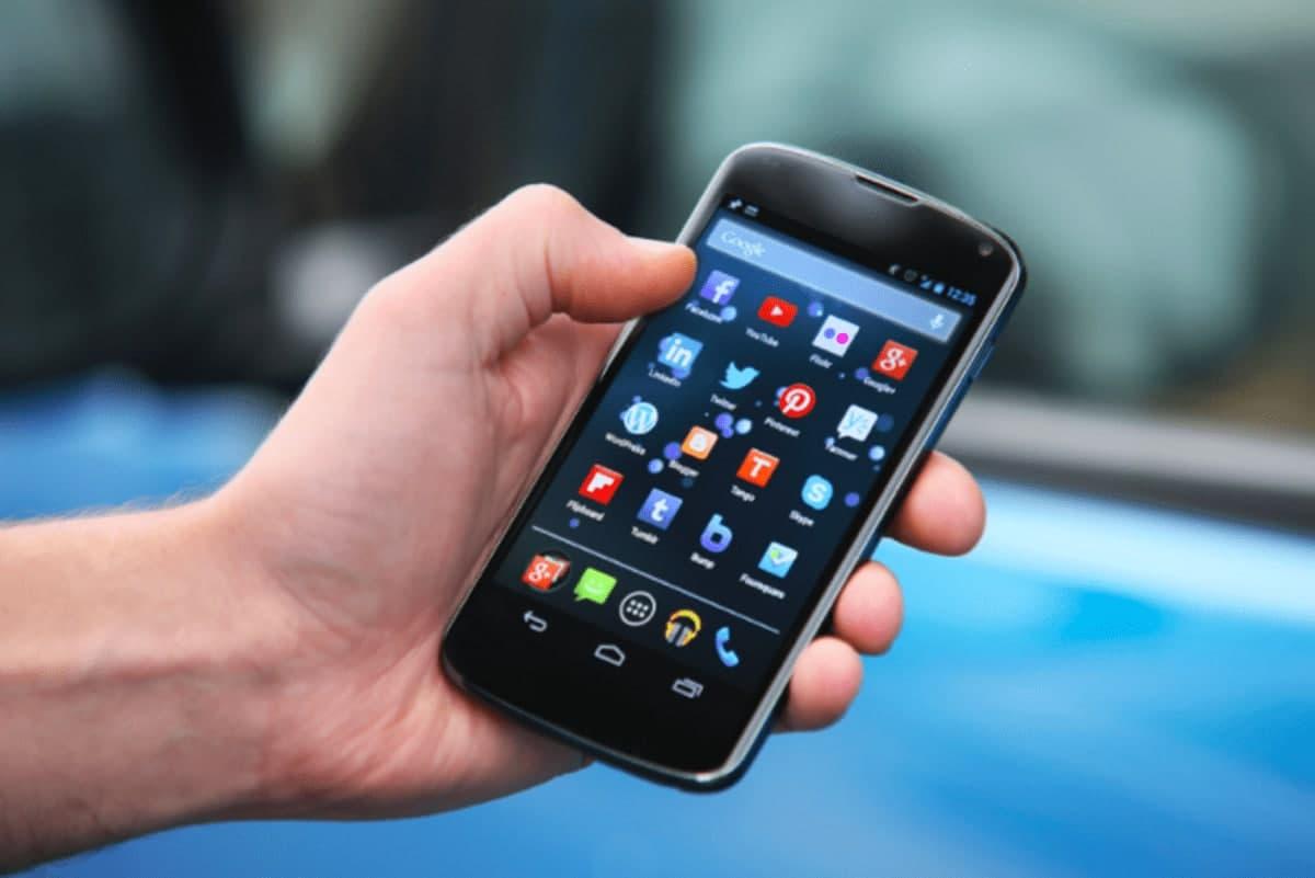 الهاتف النقال: قرابة مليون مشترك جديد خلال الثلاثي الثالث من سنة 2021 الهاتف النقال: قرابة مليون مشترك جديد خلال الثلاثي الثالث من سنة 2021