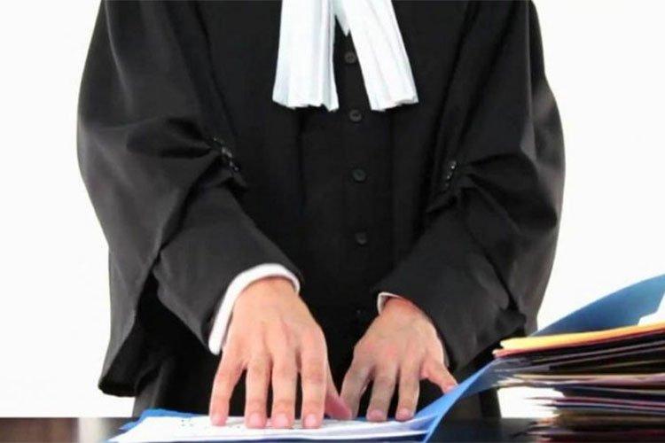 أصحاب المهن الحرة لإبطال النظام الضريبي الجديد أصحاب المهن الحرة لإبطال النظام الضريبي الجديد