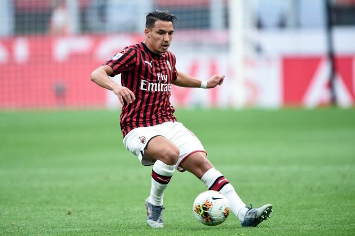 جديد مفاوضات بن ناصر وإدارة الميلان جديد مفاوضات بن ناصر وإدارة الميلان