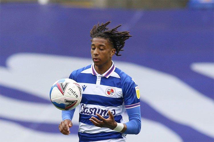 النيجيريون يؤكدون خطف اللاعب مايكل أوليز من الجزائر النيجيريون يؤكدون خطف اللاعب مايكل أوليز من الجزائر