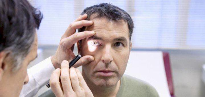 أسباب ارتجاف العين؟ أسباب ارتجاف العين؟