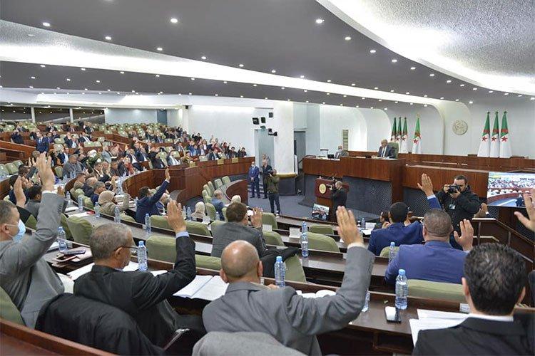 19 تعديلا على مشروع قانون الأكاديمية الجزائرية للعلوم والتكنولوجيا 19 تعديلا على مشروع قانون الأكاديمية الجزائرية للعلوم والتكنولوجيا