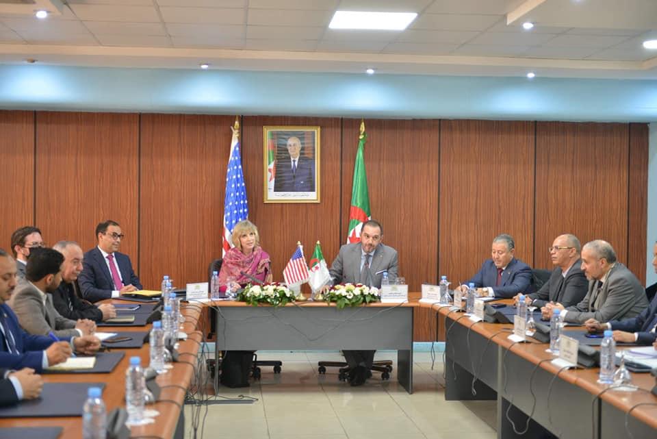 تنصيب مجموعة الصداقة الجزائرية-الأمريكية تنصيب مجموعة الصداقة الجزائرية-الأمريكية