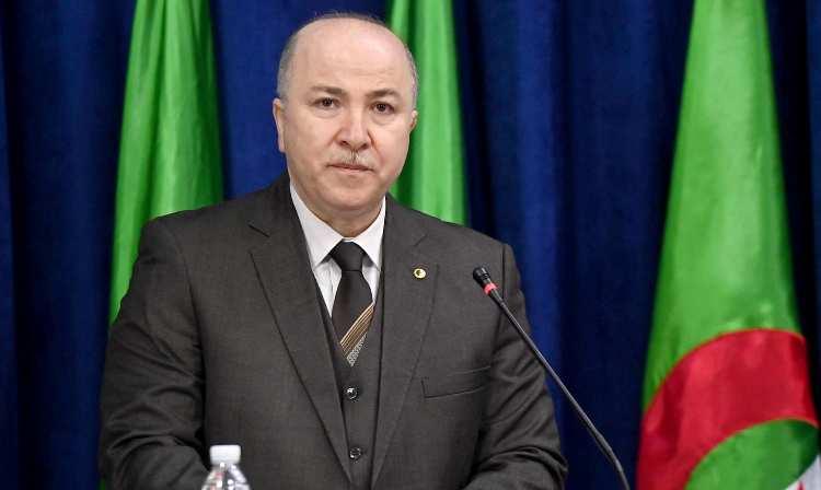 الرئيس تبون يؤسس لاقتصاد متحرر من الريع النفطي الرئيس تبون يؤسس لاقتصاد متحرر من الريع النفطي